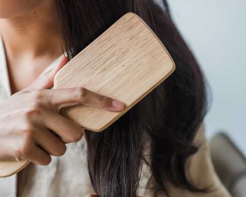 soin-cheveu-brossage.jpg soin-cheveu-brossage.jpg